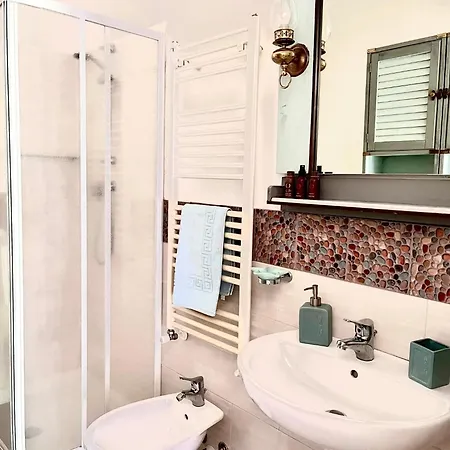 Granny's House Апартаменты Санремо